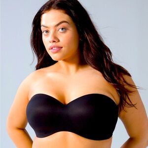 Gently worn 36 DDD black strapless bra.